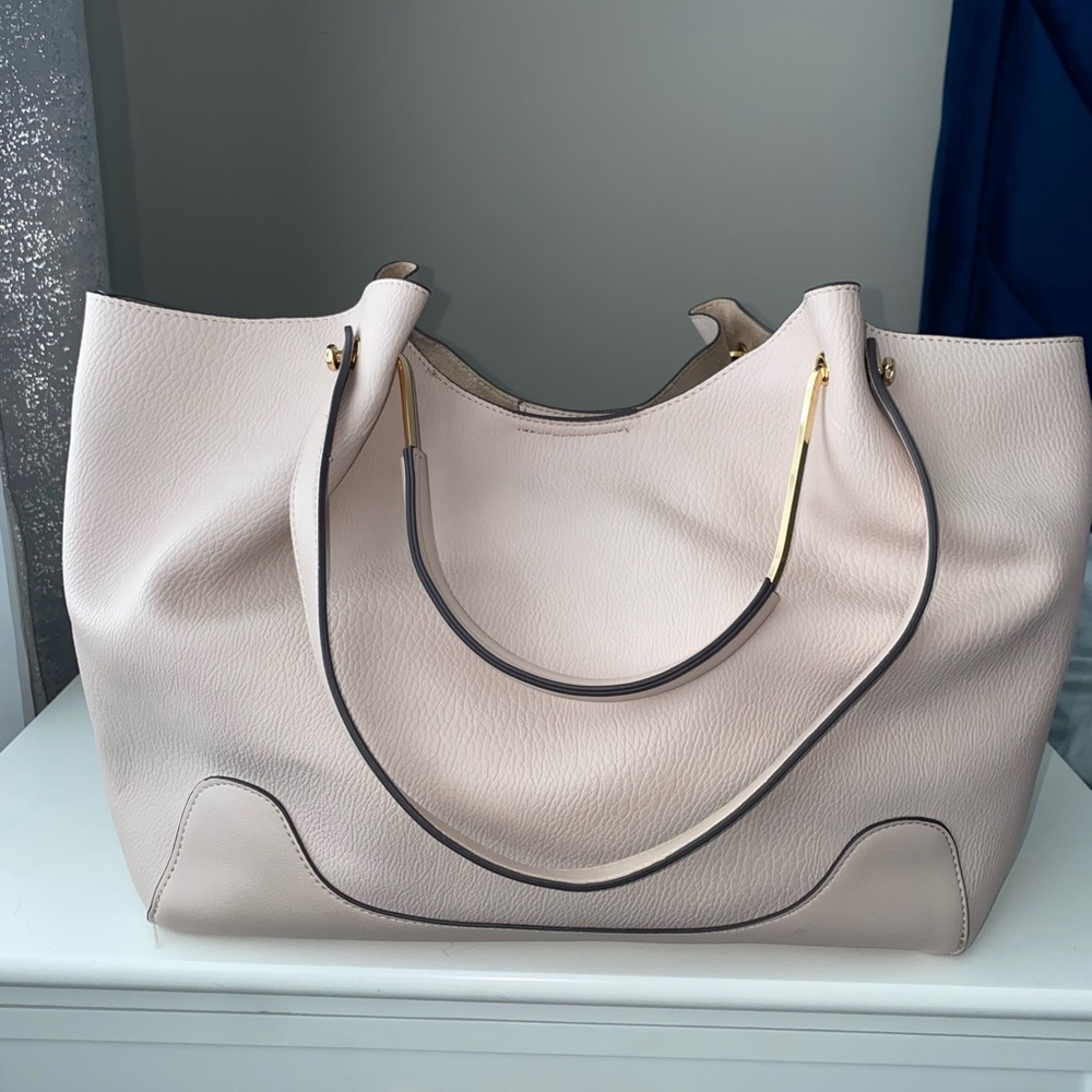 Handbag blush color like new